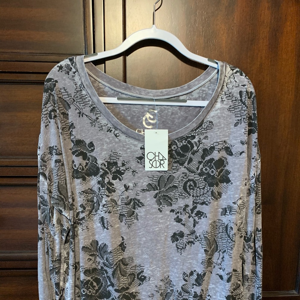New with tags Chaser longsleeve shirt